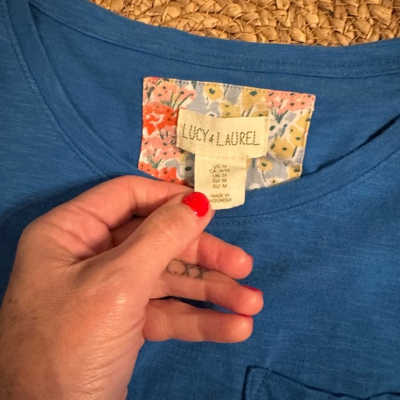 Lucy & Laurel T Shirt Dress Size Medium - Picture 2 of 3